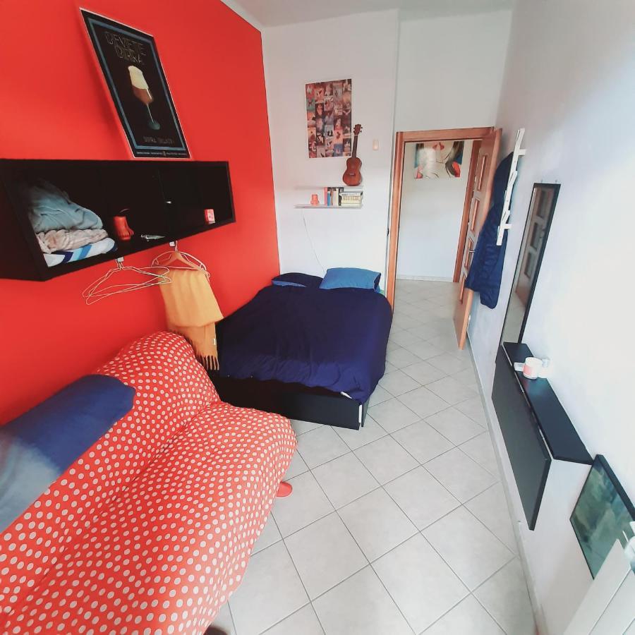 Cozy Room Stanza Close City Center In A Family House Stanza In Appartamento Condiviso Noi Viviamo In Casa Stanza In Affitto Turin Exterior foto