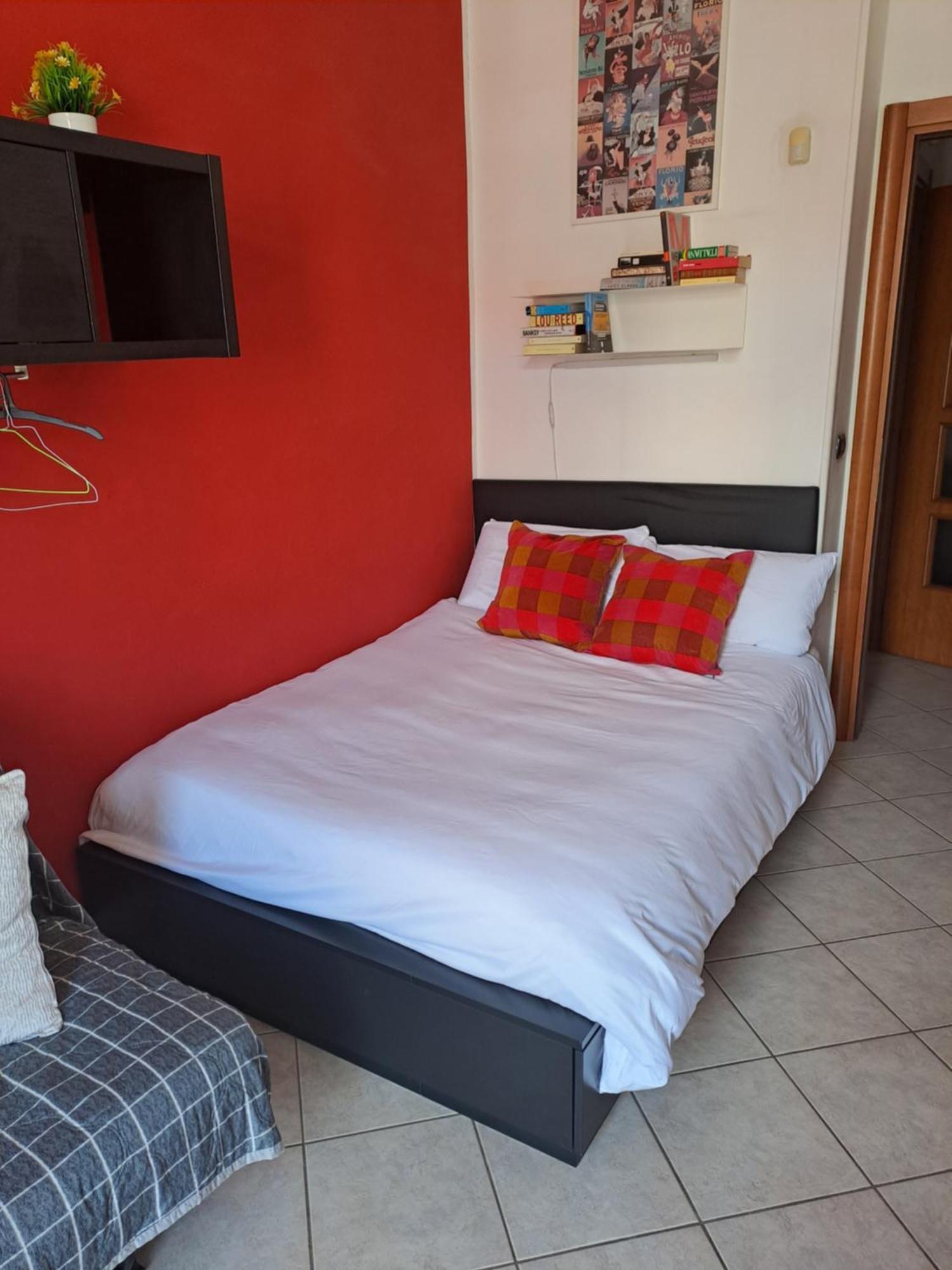 Cozy Room Stanza Close City Center In A Family House Stanza In Appartamento Condiviso Noi Viviamo In Casa Stanza In Affitto Turin Exterior foto